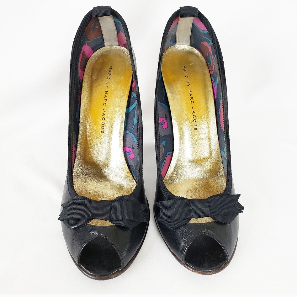 Marc by Marc Jacob's Black Open Toe Pumps
